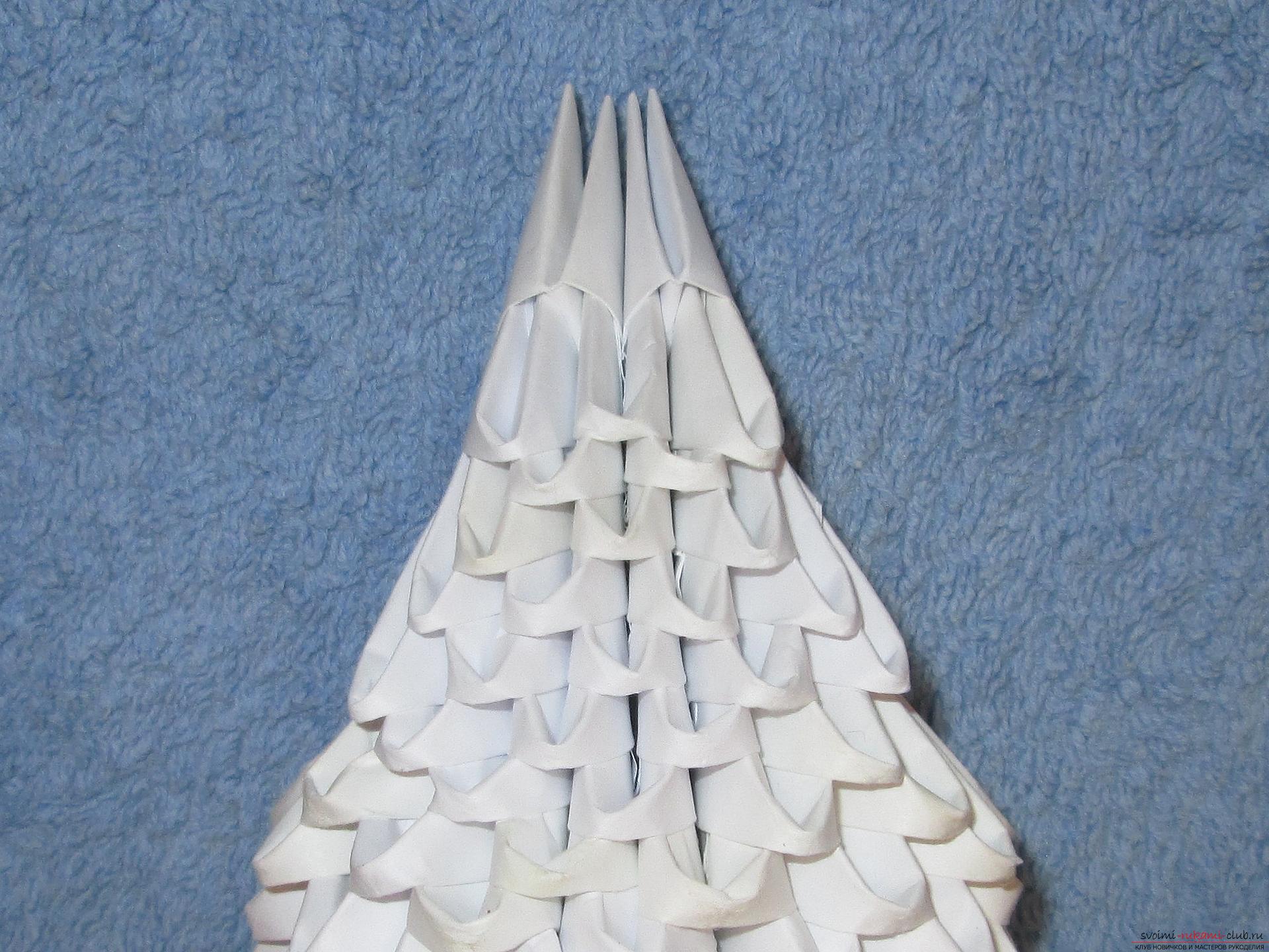 Если вы любите собирать модульное оригами, этот мастер-класс по созданию дельфина из бумаги для вас.. Фото №18